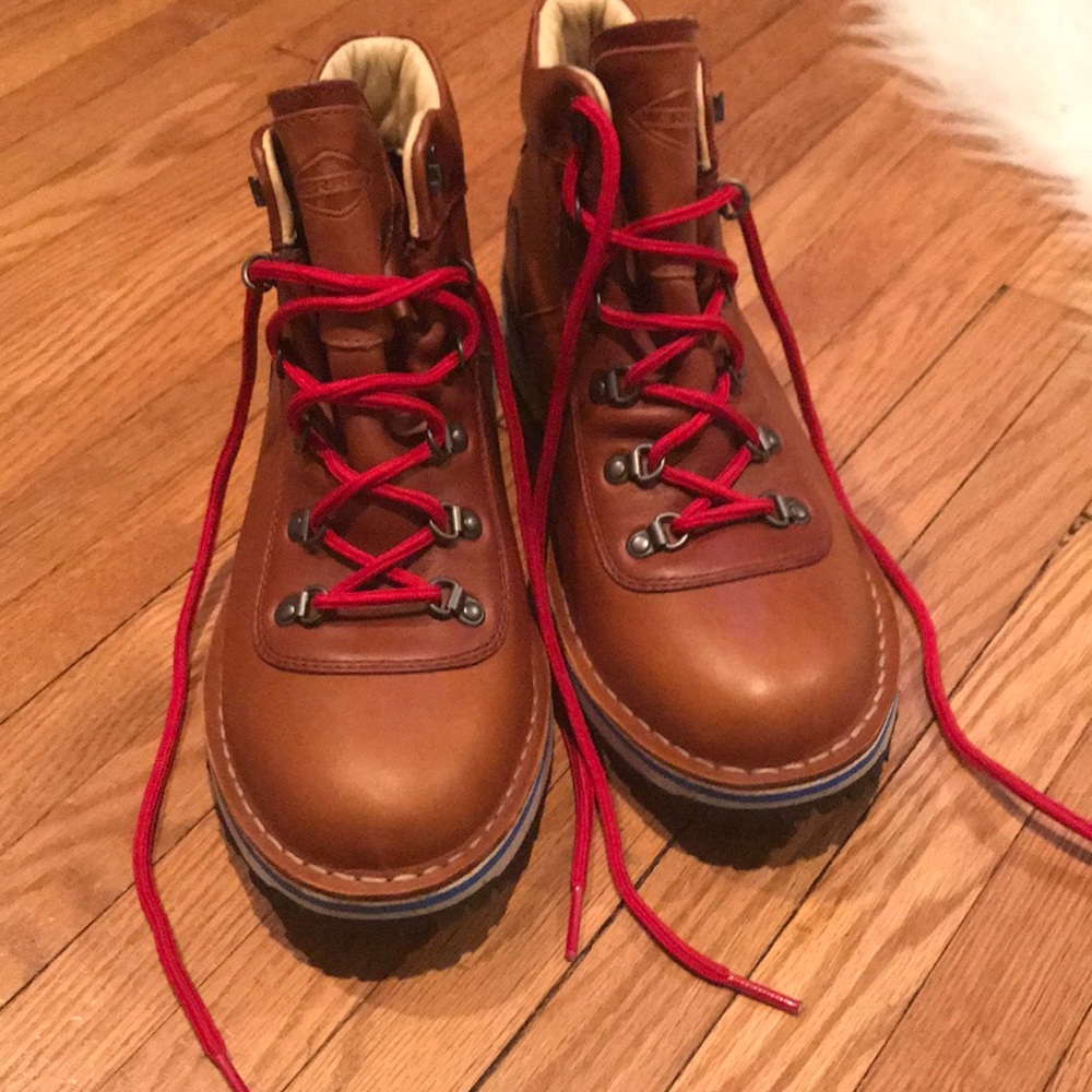 Merrell hiking shoes 🌲🍂🌞